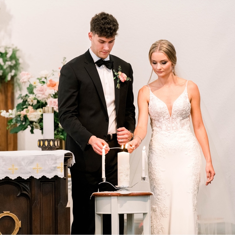 Essence of Australia wedding dress - Picture 6 of 10